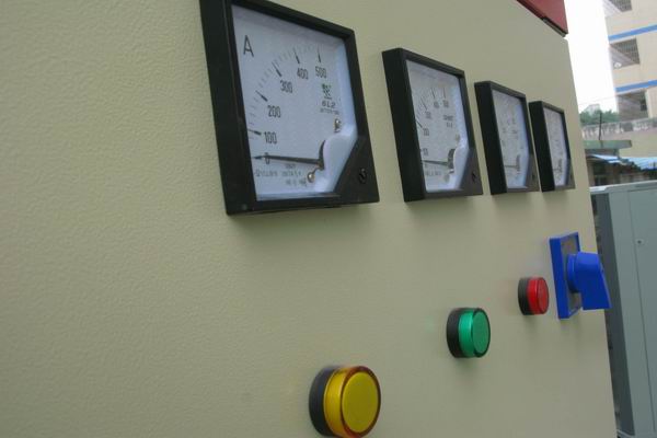 东城街道配电柜-3683讲讲配电柜注意事项